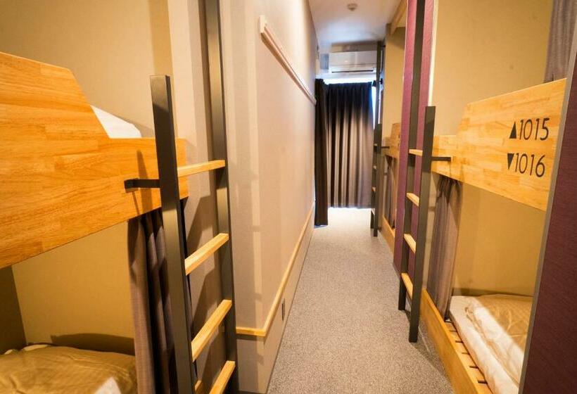 בית מלון כפרי Imano Tokyo Ginza Hostel