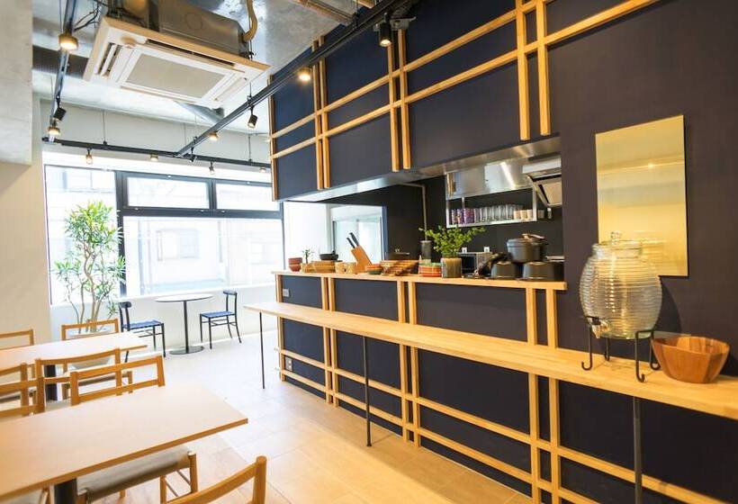 בית מלון כפרי Imano Tokyo Ginza Hostel