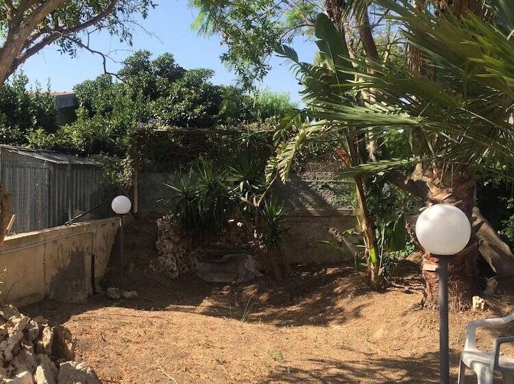 ホテル Incanoa Inn