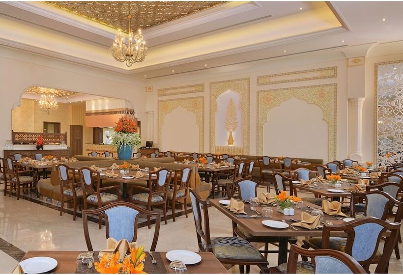 Отель Indana Palace Jaipur