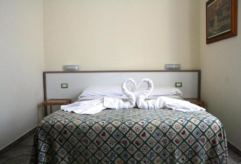 هتل La Branda Brin Guest House