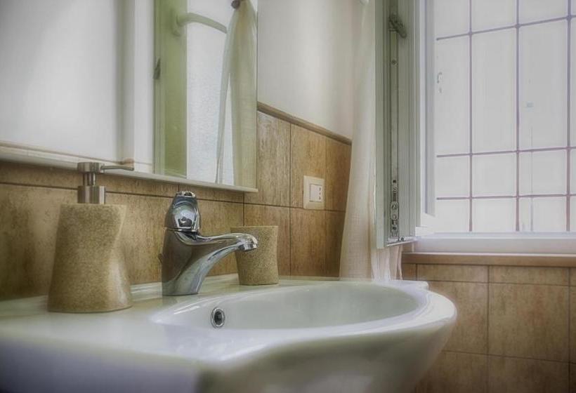 هتل La Dolce Casetta