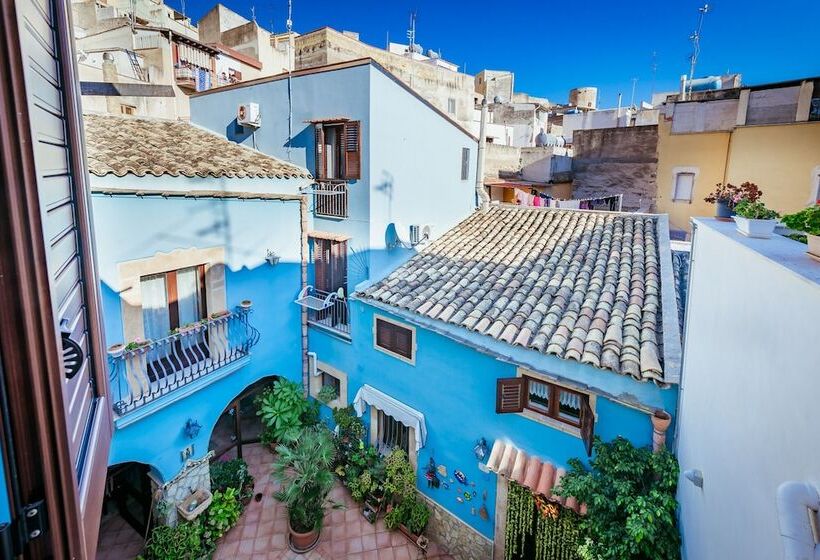 هتل La Finestra Sul Cortile B&b