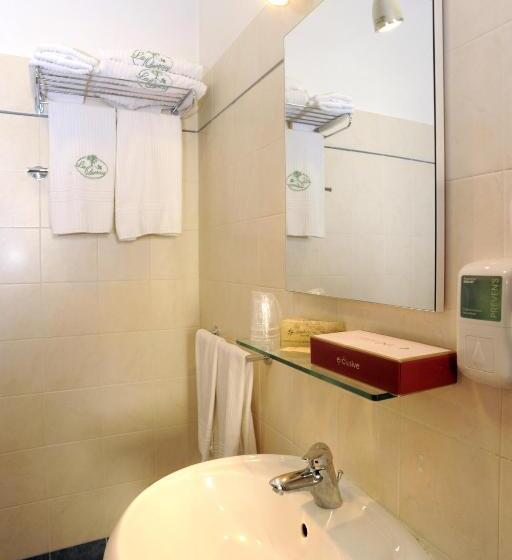 ホテル La Quercia