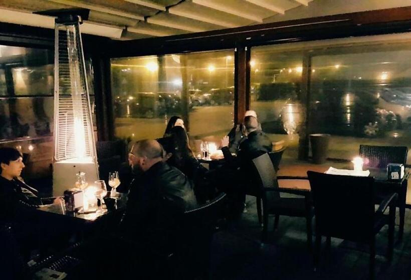 ホテル La Quercia