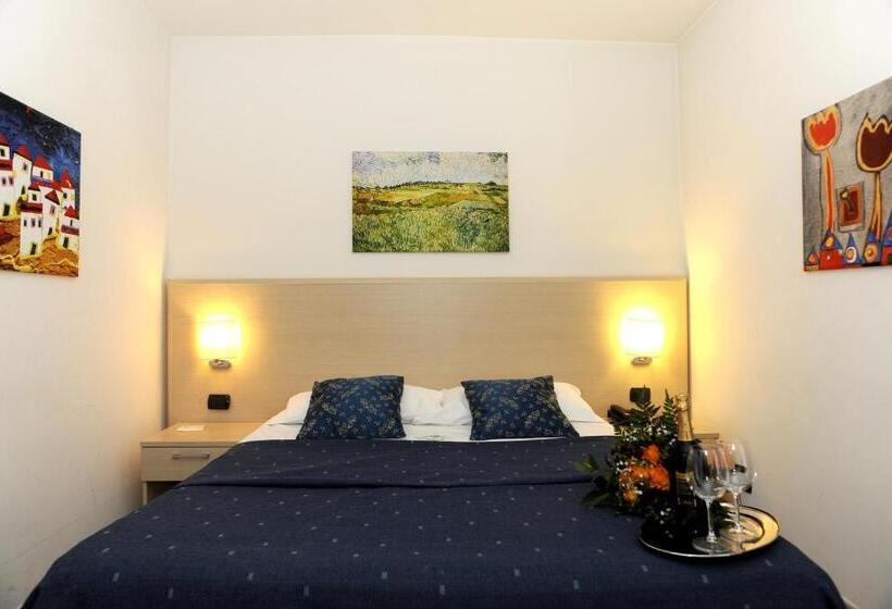 ホテル La Quercia