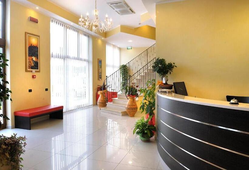 ホテル La Quercia