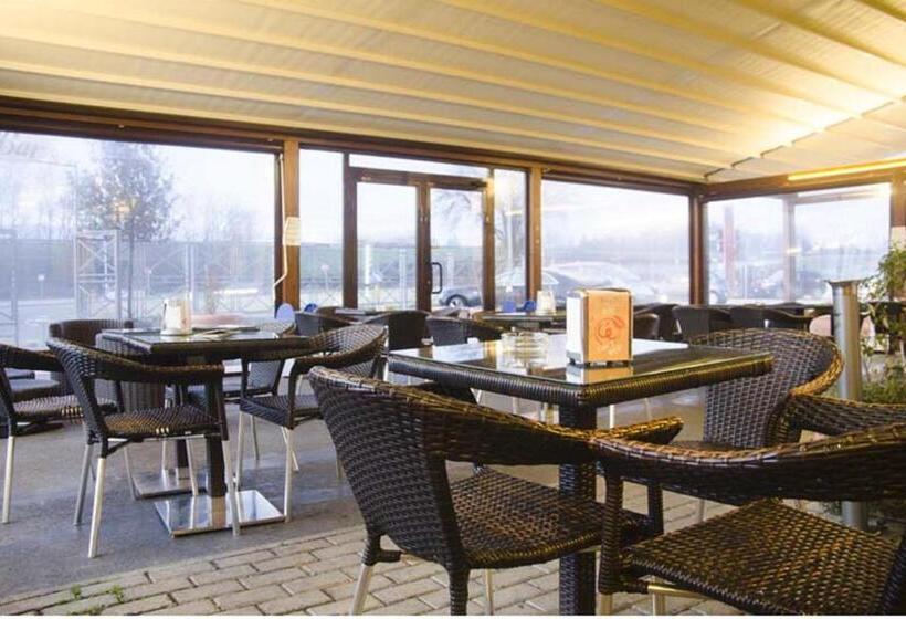 ホテル La Quercia