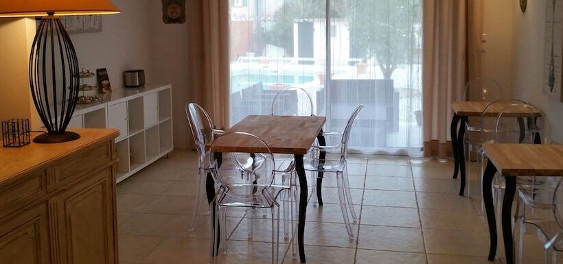 בית מלון כפרי Le Clos D'uzès