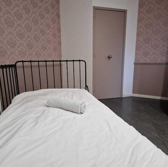 בית מלון כפרי Les Pénates De Loire