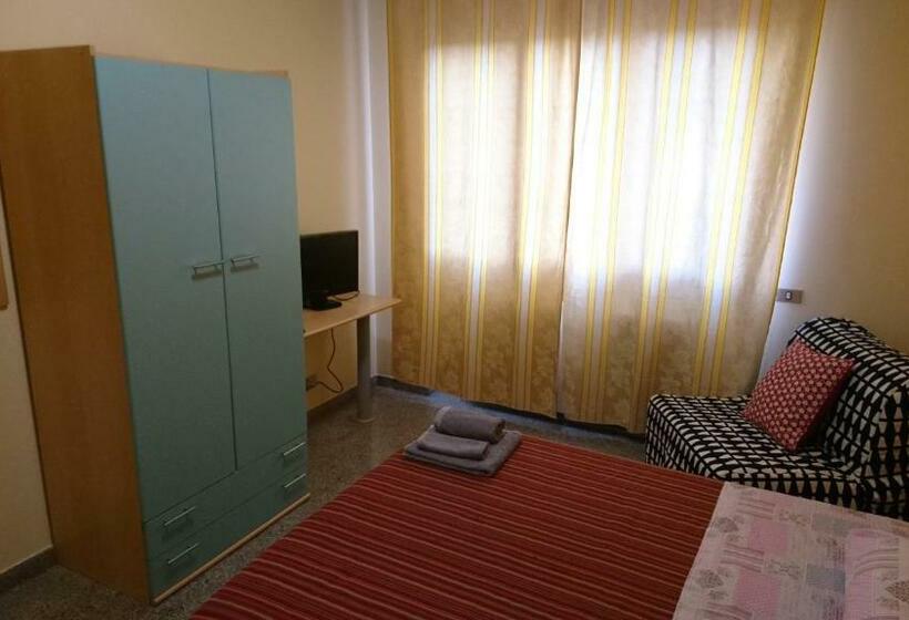 هتل L Isola Di Romy