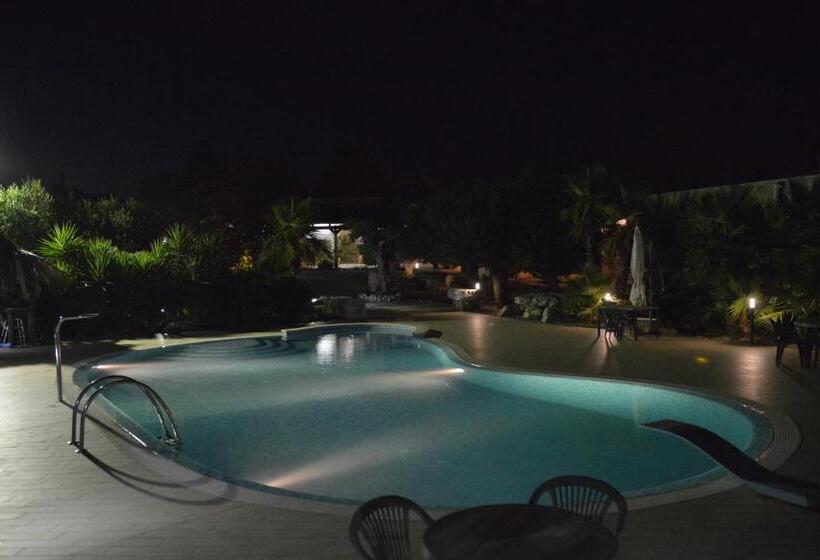 호텔 Masseria Pentima Vetrana Resort