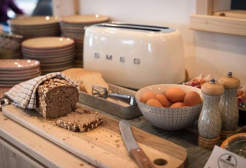 בית מלון כפרי Ostello Alpino