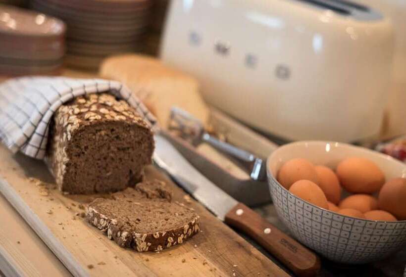 בית מלון כפרי Ostello Alpino