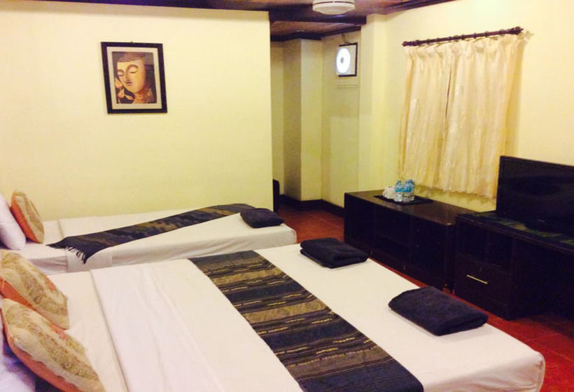 Отель Phasith Guesthouse