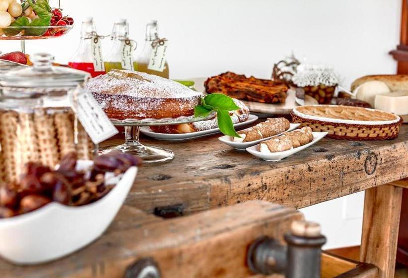 هتل Relais Villa Del Monte