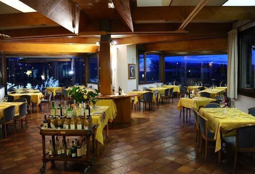 فندق Residence Golf Club Ristorante Centanni
