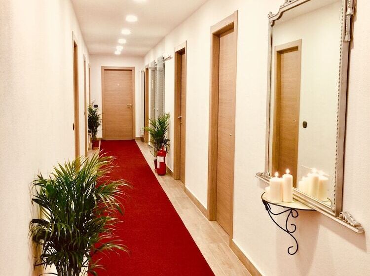 فندق Rho Gloria 2