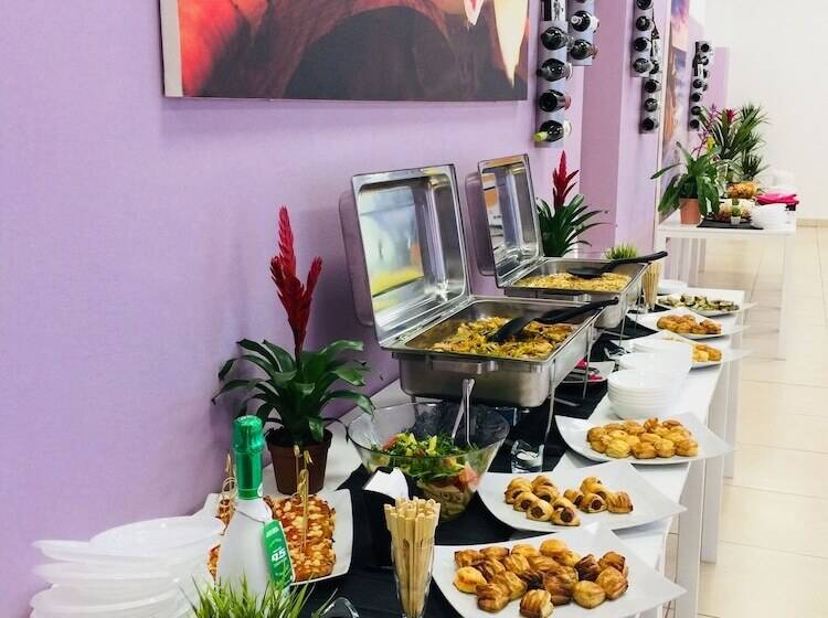 Отель Rho Gloria 2