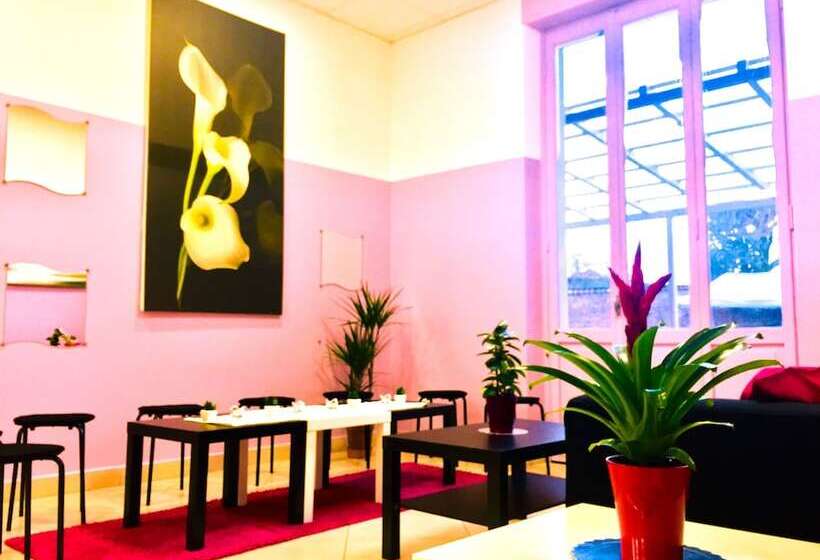 Отель Rho Gloria 2