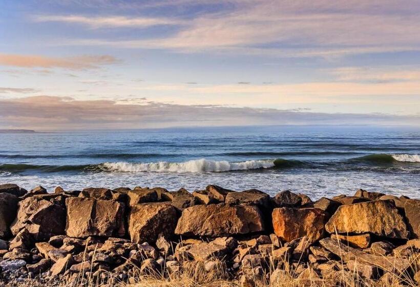 هتل Riverside Hostel