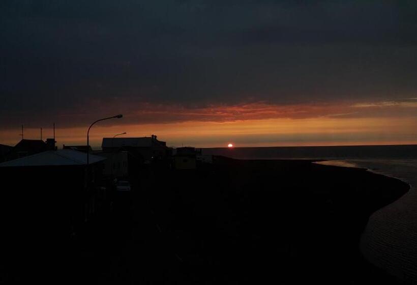 هتل Riverside Hostel