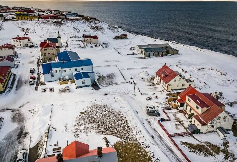 هتل Riverside Hostel