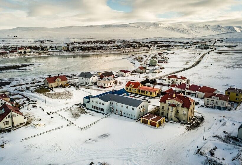 هتل Riverside Hostel