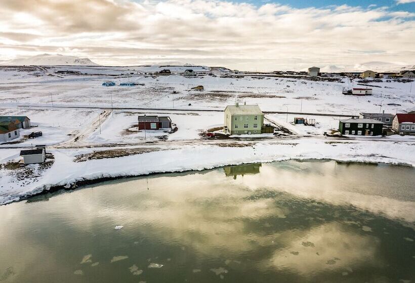 هتل Riverside Hostel