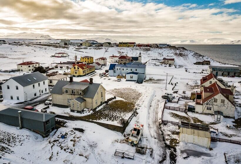 هتل Riverside Hostel