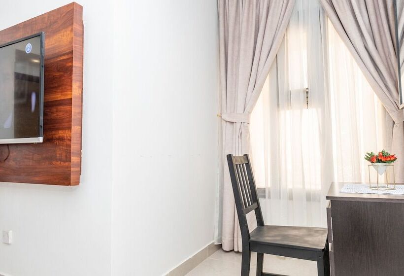 هتل Safari House Suite