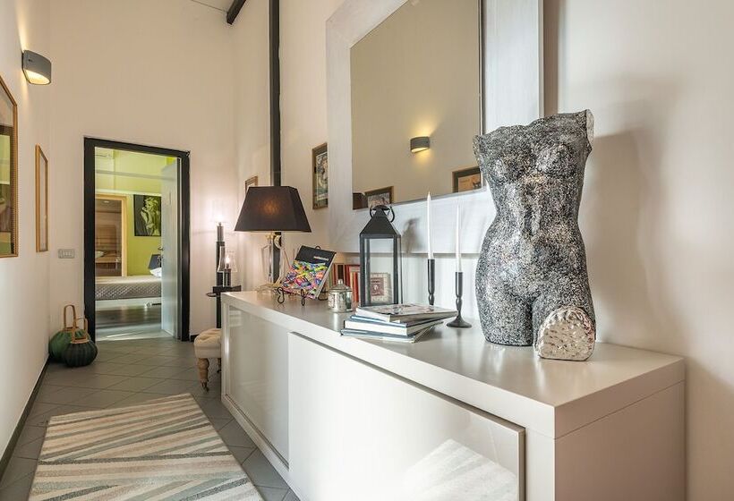 هتل Snob Luxury Suite