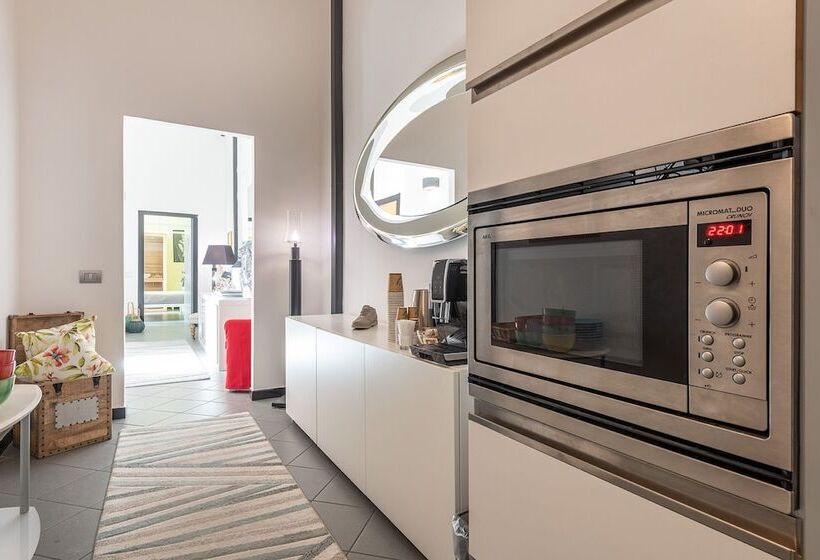 هتل Snob Luxury Suite