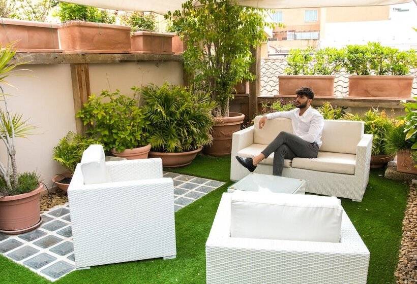 هتل Snob Luxury Suite