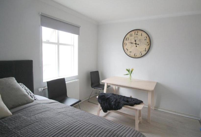 هتل Steinaskjol Apartments