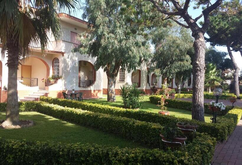 فندق Thairè Resort