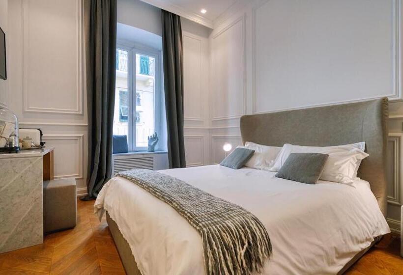 هتل Via Chiodo Luxury Rooms