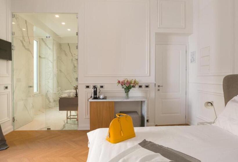 هتل Via Chiodo Luxury Rooms