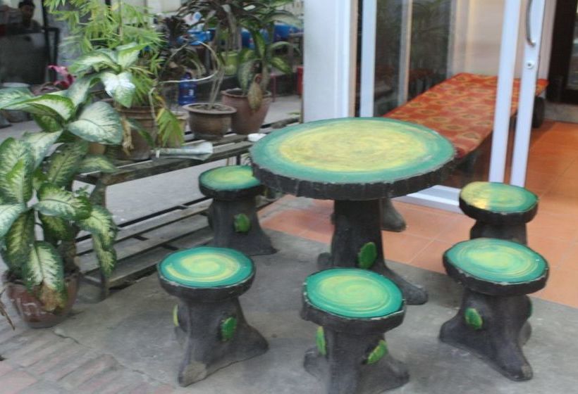 Отель Viengchalern Guesthouse