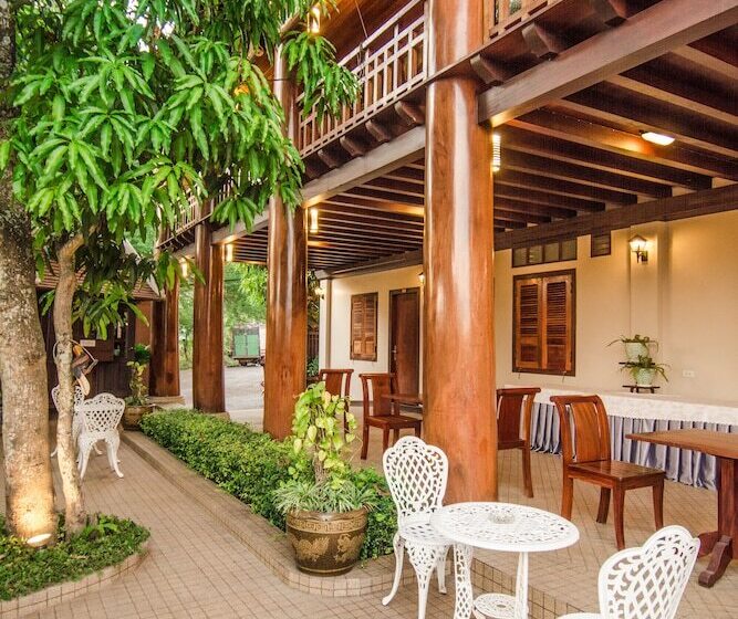 فندق Villa Angthong