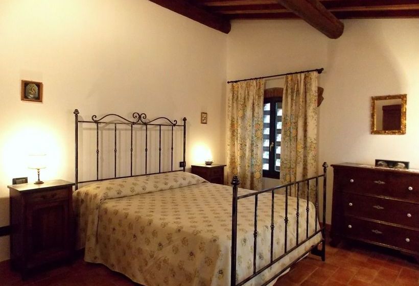 هتل Villa Santa Maria A Bovino