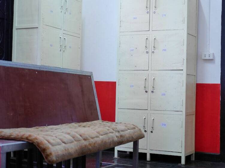 בית מלון כפרי Y Not Laos Hostel