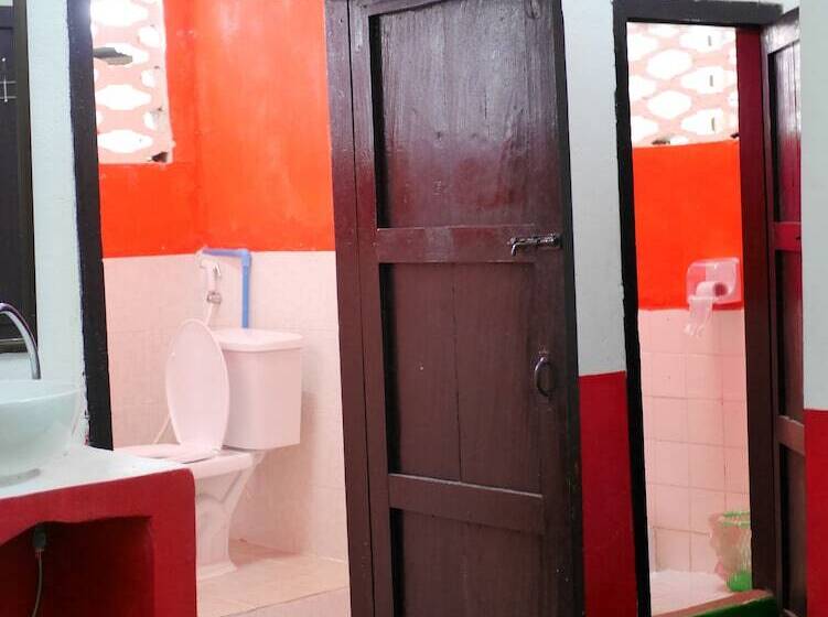 Отель Y Not Laos Hostel