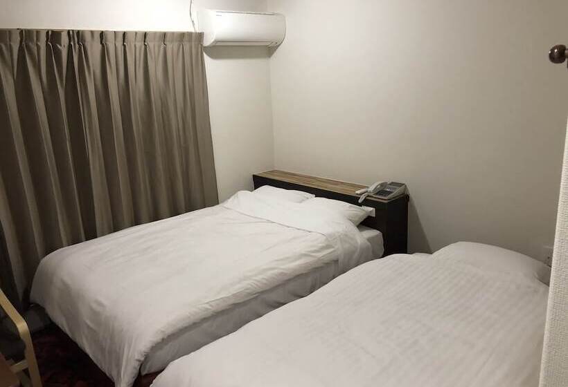 Business Hotel Tenmonkan Park   Hostel