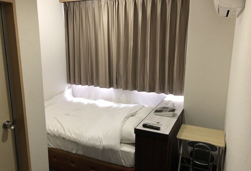 Business Hotel Tenmonkan Park   Hostel