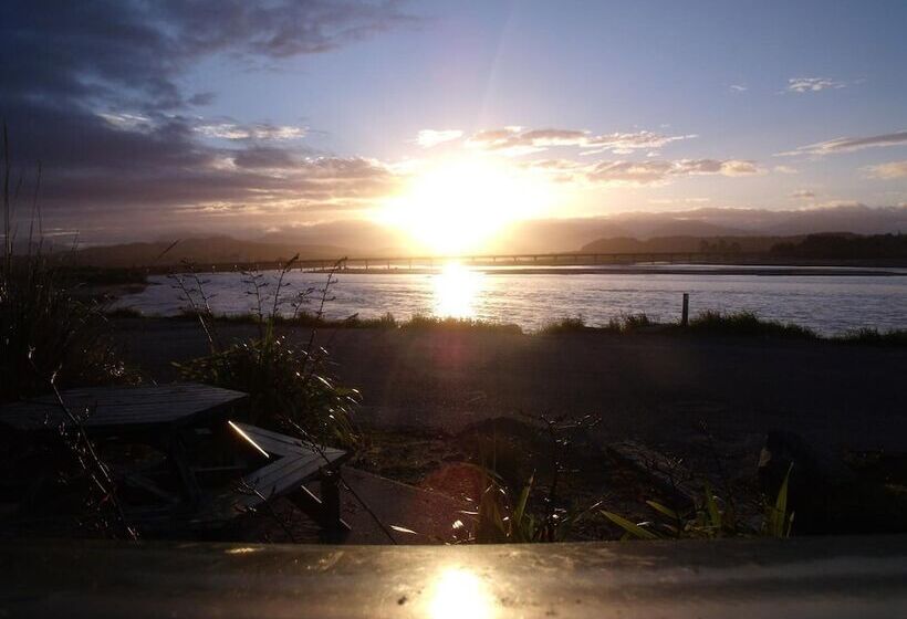 Heritage Highway Motel