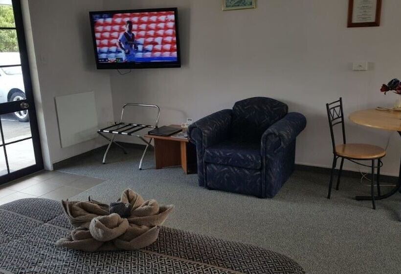 Heritage Highway Motel