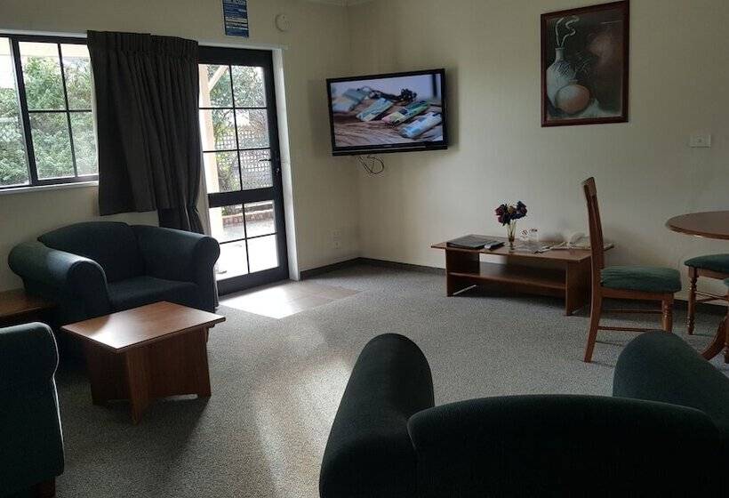 Heritage Highway Motel