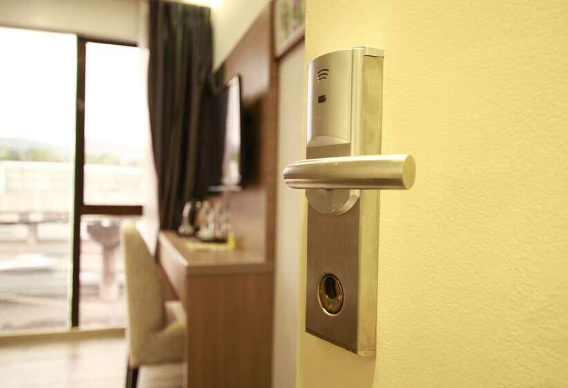 호텔 99 Pusat Bandar Puchong