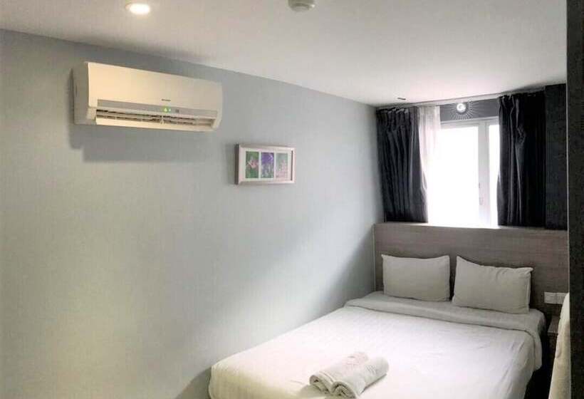 호텔 99 Pusat Bandar Puchong